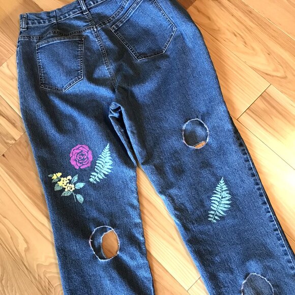 Upcycled Sonoma Jeans w/Cut-Outs, Painted Flower Funky Pants, Size 16 Short - Picture 12 of 15